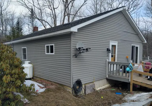 201 Mast Hill Road, Bucksport, ME 04416