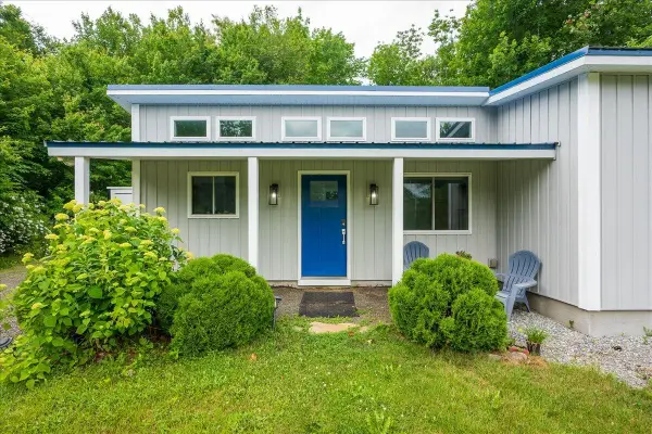 8 Cobb Hill Road, Camden, ME 04843