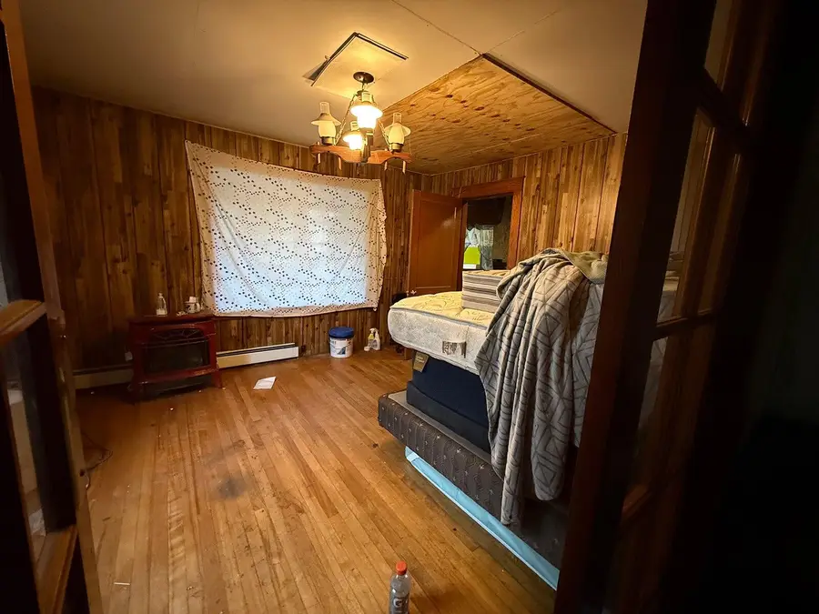 7 Eastern Avenue, East Millinocket, ME 04430 - #3