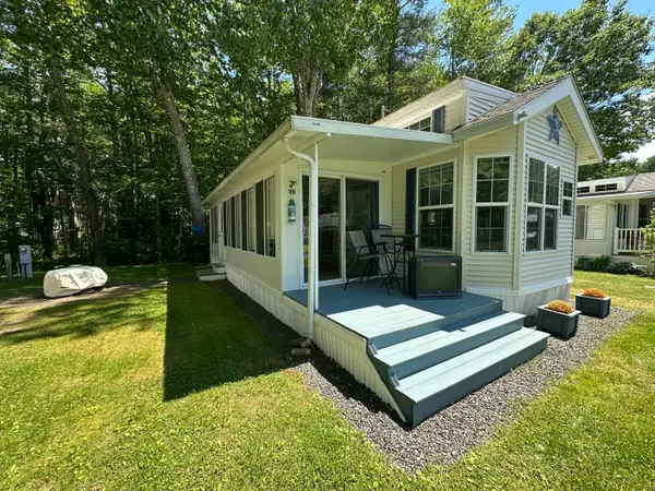 23 College Drive #11B, Wells, ME 04090