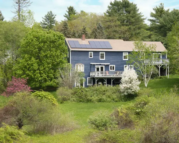 320 Falmouth Road, Falmouth, ME 04105