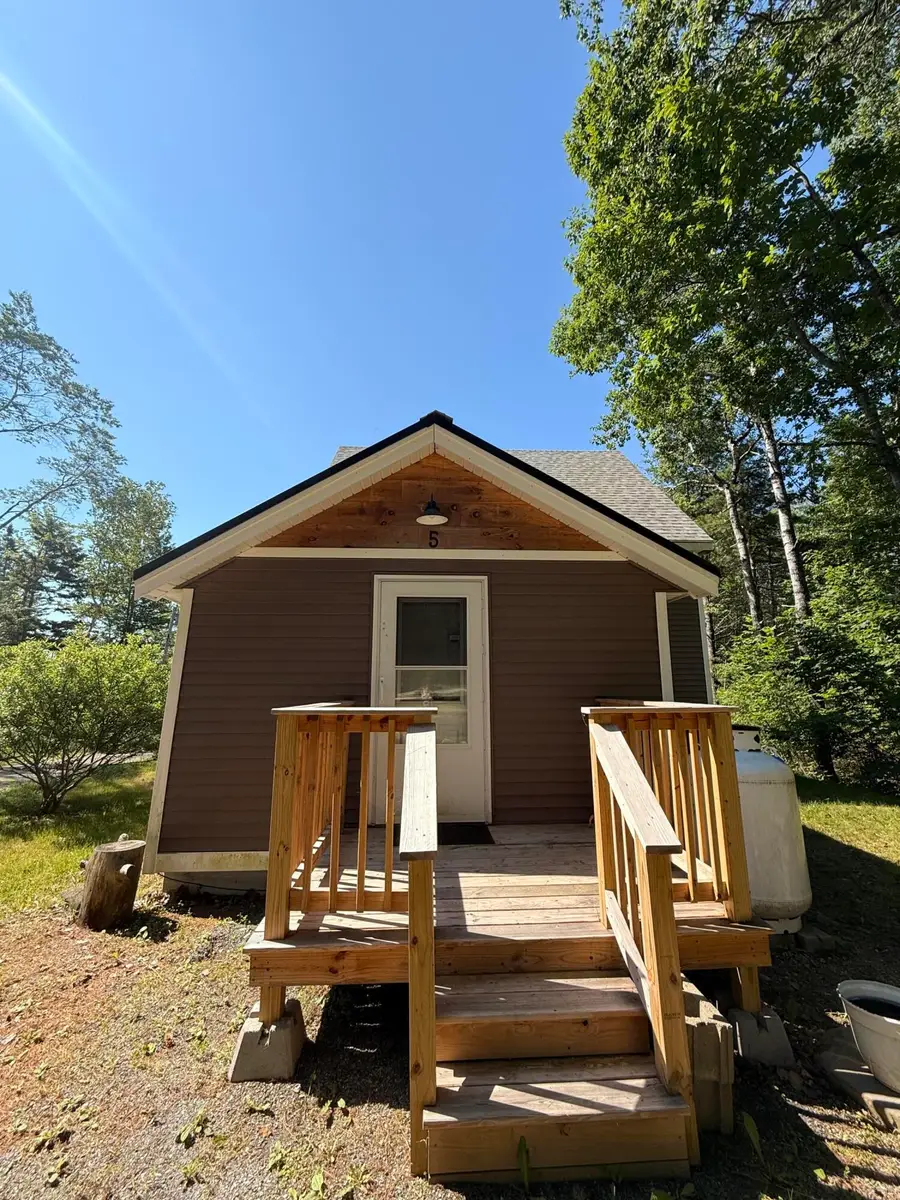 5 Moores Road, Burlington, ME 04417 - #2