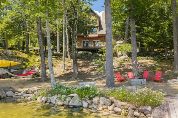 57 Andersen Road, Raymond, ME 04071