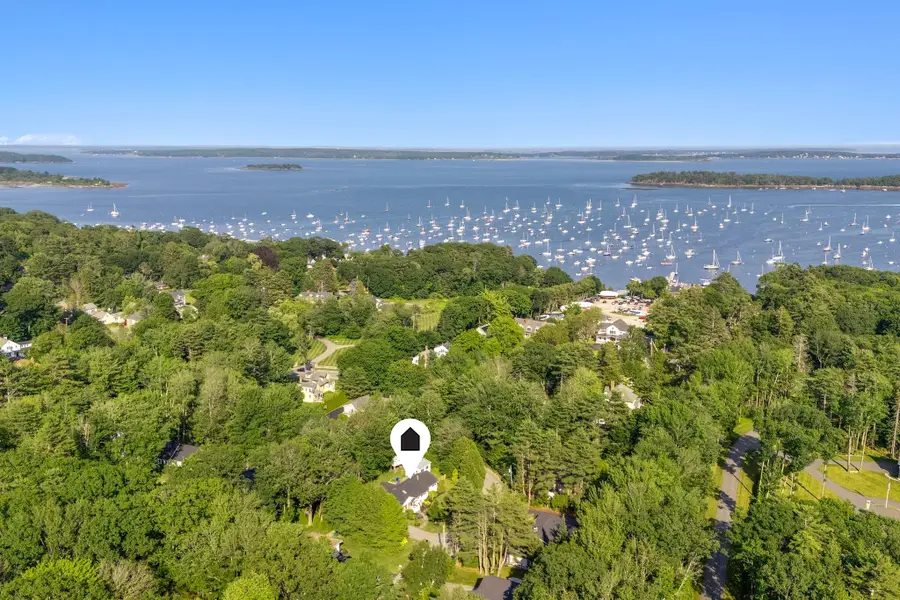 7 Knight Street, Falmouth, ME 04105 - #2