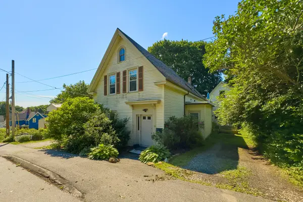84 Grace Street, Rockland, ME 04841