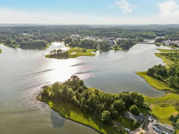 22 Trafton Lane, Kittery, ME 03904