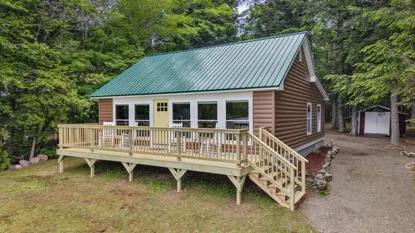 3 S Shore Road, Topsfield, ME 04490