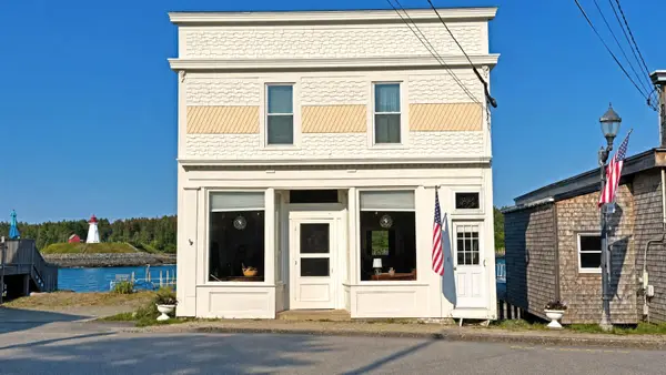 24 Water Street, Lubec, ME 04652