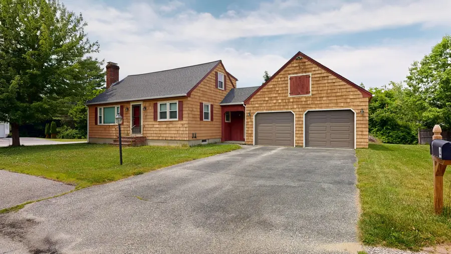 4 Belleview Avenue, Lewiston, ME 04240 - #2
