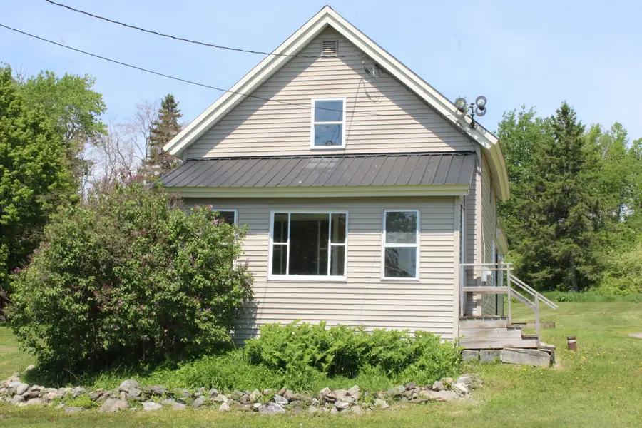 147 Washburn Street, Caribou, ME 04736 - #3
