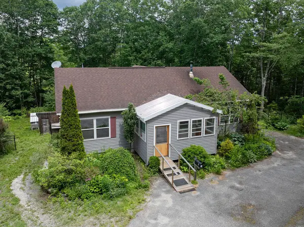9 Graytown Road, Sedgwick, ME 04676