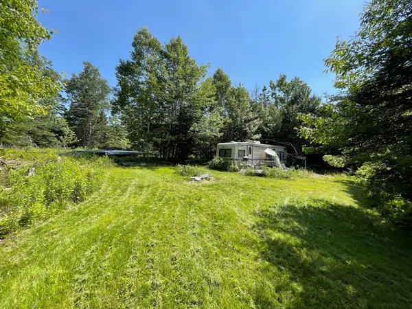 9 Ferry Road, Swans Island, ME 04685