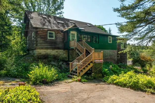82 Back Narrows Road, Boothbay, ME 04537
