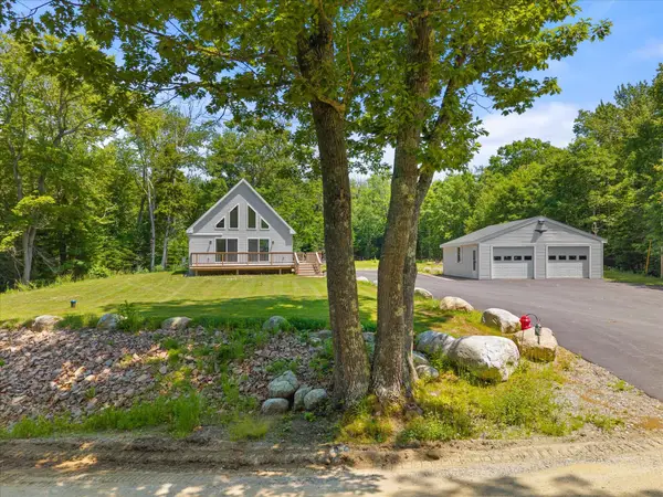 43 Nutting Lane, Trenton, ME 04605