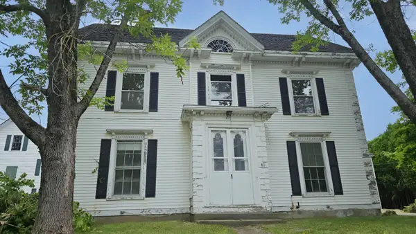 85 Main Street, Thomaston, ME 04861