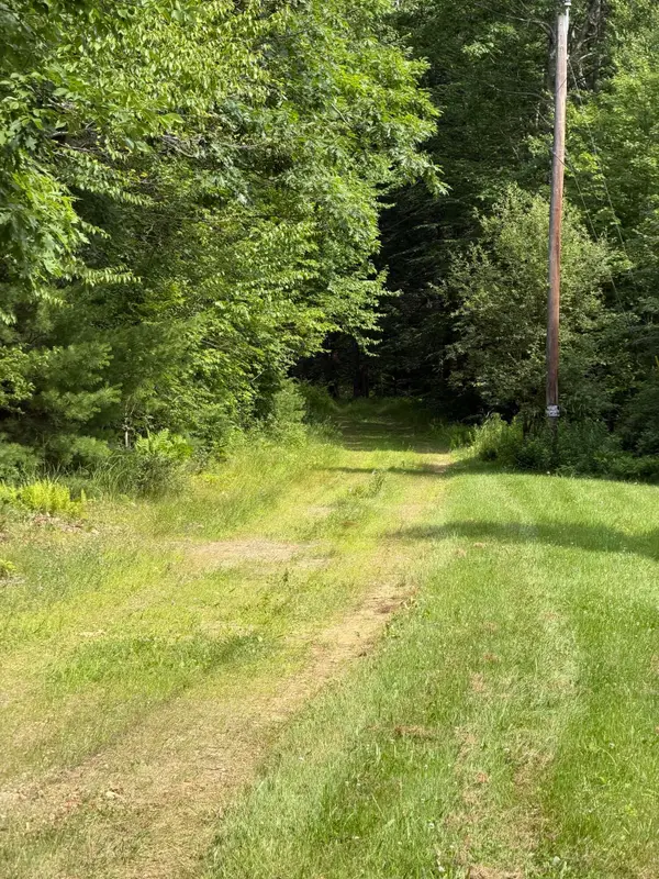 14 Thompson Hill Road, Berwick, ME 03901