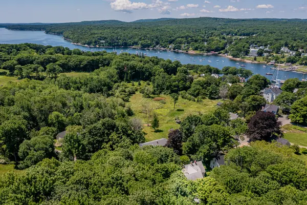 125 Russell Avenue, Rockport, ME 04856