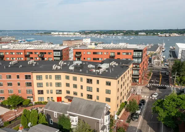 25 High Street #410, Portland, ME 04101