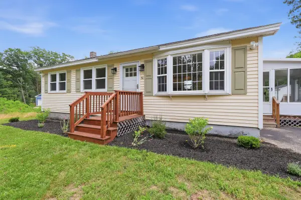 54 Glenwood Avenue, Saco, ME 04072