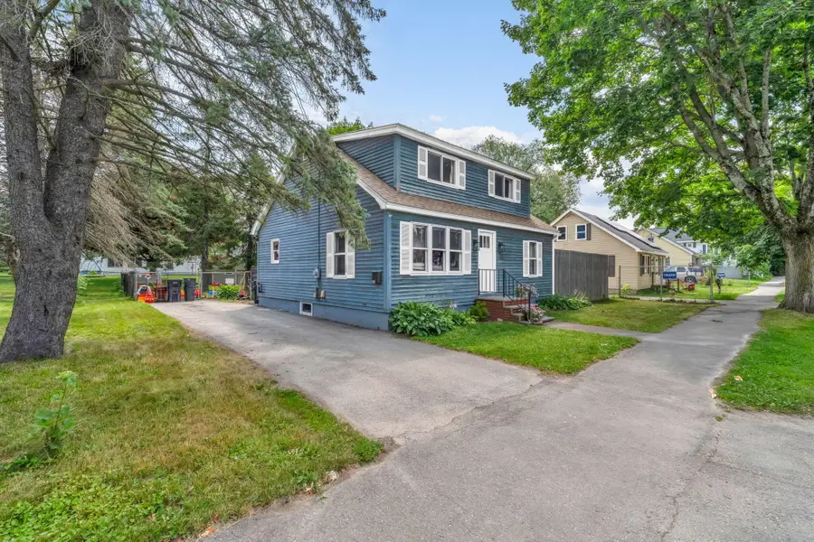 385 Essex Street, Bangor, ME 04401 - #2