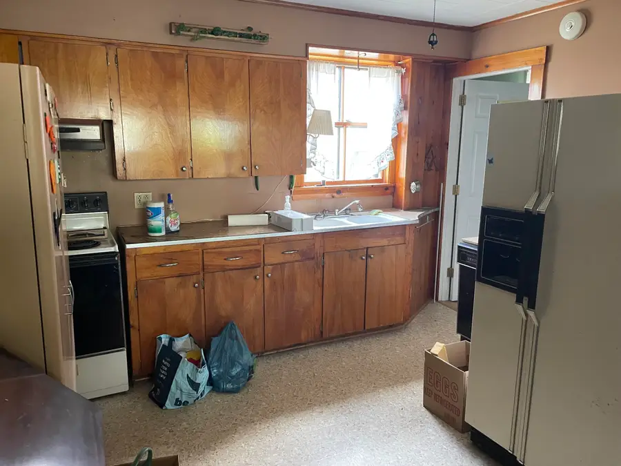 233 Madawaska Avenue, Pittsfield, ME 04967 - #3