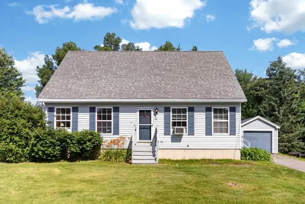 61 Sunny Hollow Place, Bangor, ME 04401