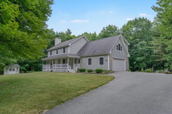 14 Rosewood Lane, New Gloucester, ME 04260