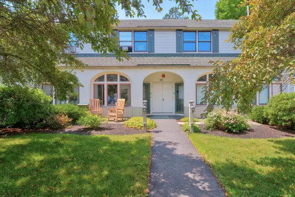23 Spring Street #2, Bethel, ME 04217