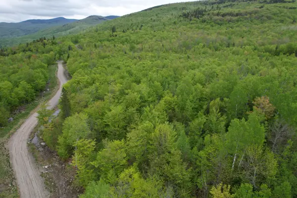 9 Final Drive, Kingfield, ME 04947