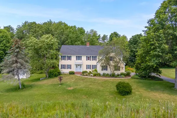 51 Oldfield Road, Yarmouth, ME 04096