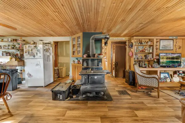 583 N Dexter Road, Dexter, ME 04930