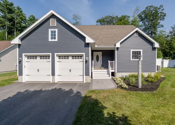 75 Forest Glen Lane, Topsham, ME 04086