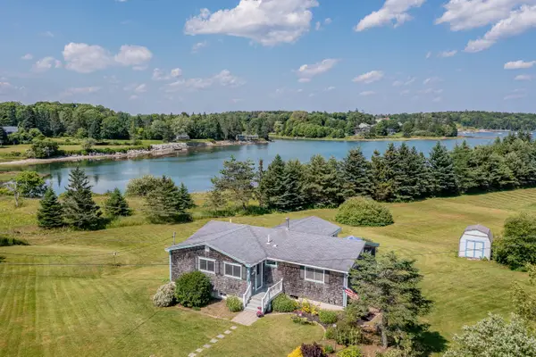 10 Dowling Road, Saint George, ME 04860