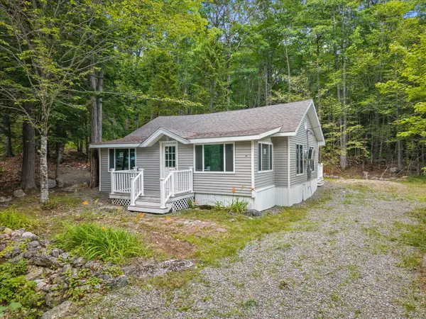 46 Larkspur Road, Dedham, ME 04429