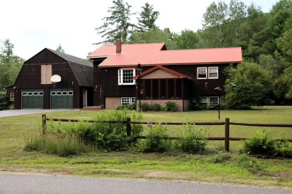 9 Glover Road, Rumford, ME 04276