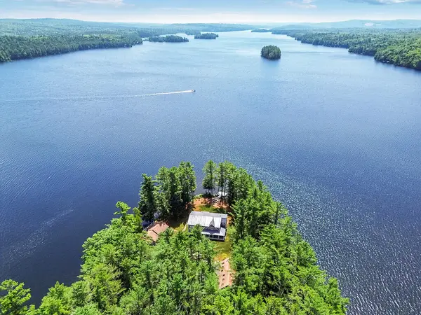 74 Pinewood Point Road, Mount Vernon, ME 04352