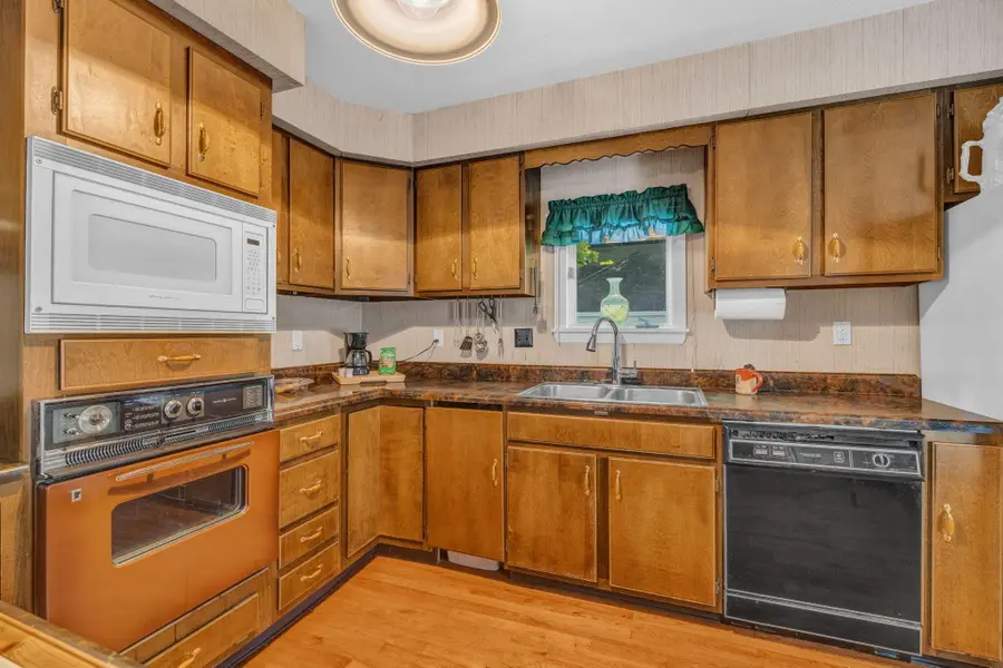 77 Center Street, Bangor, ME 04401 - #3