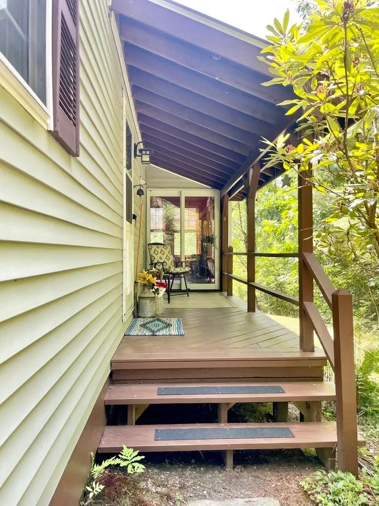 27 Meadow Lark Lane, Lincolnville, ME 04849 - #3