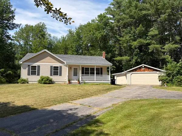 870 Long Plains Road, Buxton, ME 04093