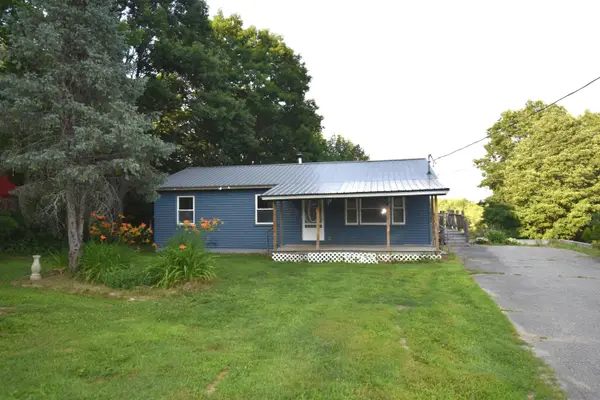 59 Lunt Road, Newport, ME 04953