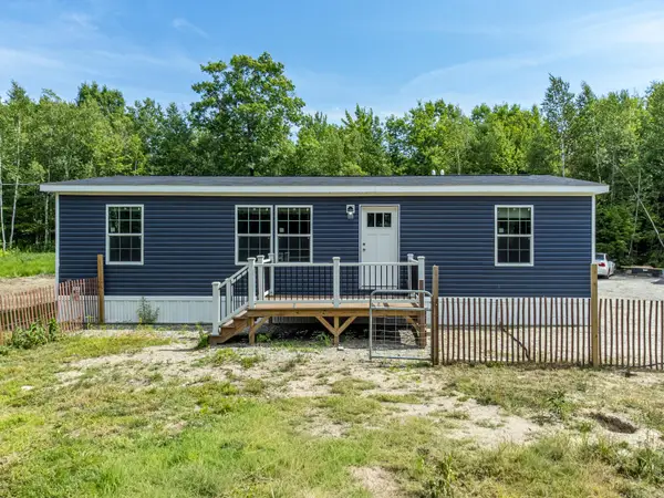 32 Hussey Road, Parsonsfield, ME 04047