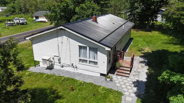 166 Kelley Road, Orono, ME 04473