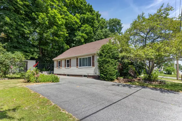 32 Taft Avenue, Portland, ME 04102