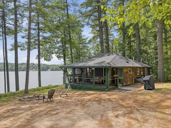 11 Howlin Wolf Lane, Oxford, ME 04270