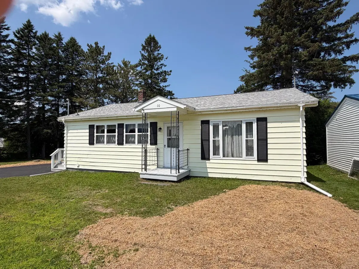 10 Macarthur Avenue, Caribou, ME 04736 - #1