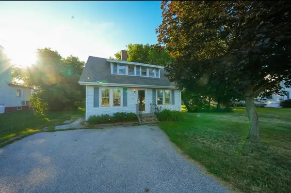 65 River Road, Orrington, ME 04474