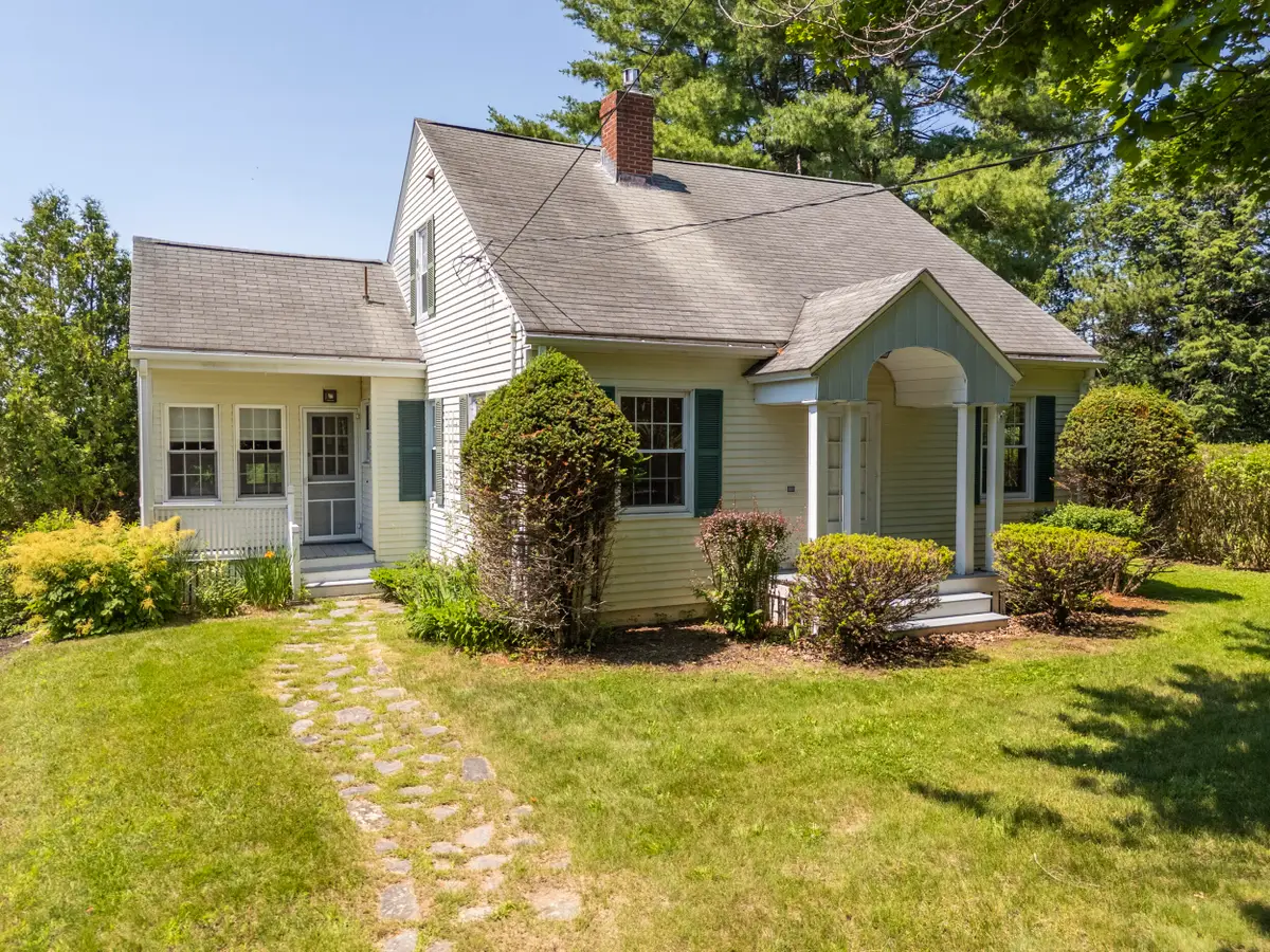 208 Falmouth Road, Falmouth, ME 04105 - #1
