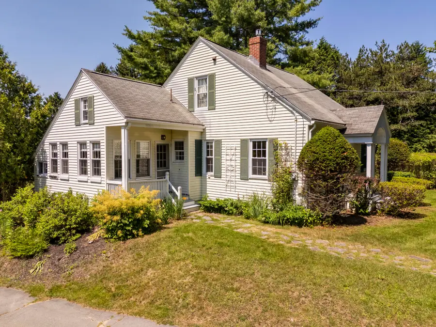208 Falmouth Road, Falmouth, ME 04105 - #3