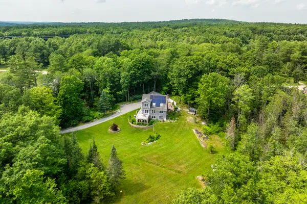 8 Dirt Road, North Yarmouth, ME 04097