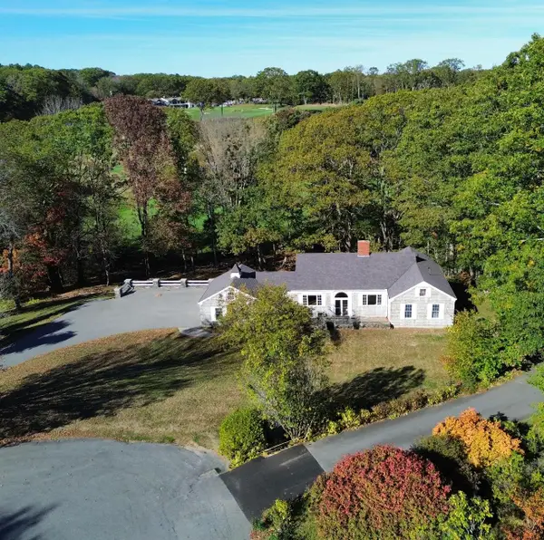 10 Pheasant Hill Road, Cape Elizabeth, ME 04107